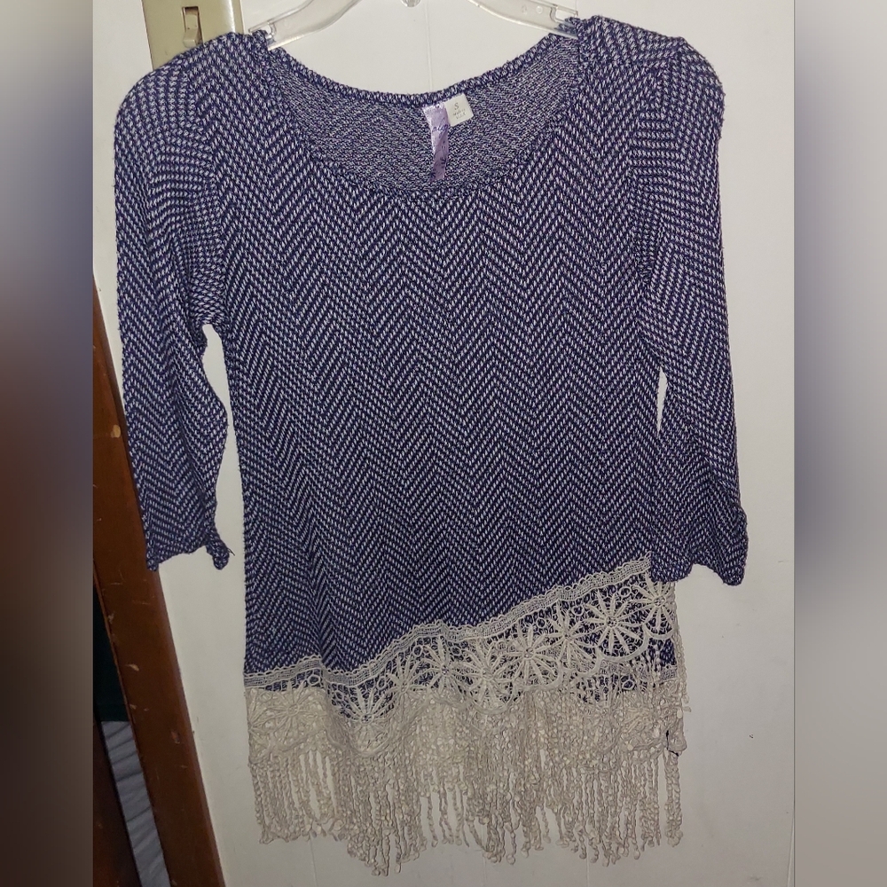 Mid Sleeve Long Striped Top